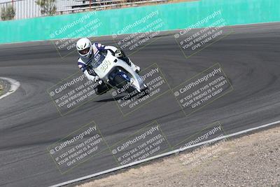 media/Apr-20-2025-AHRMA (Sun) [[393a79c373]]/Race/Group 11 early race/Turn 4b/